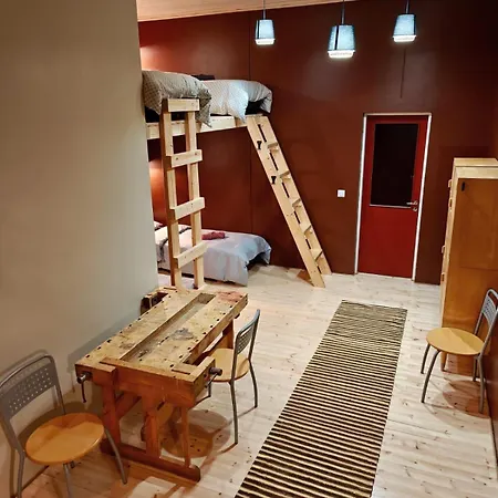 Kihlangin Koulu Guest House Vendégház