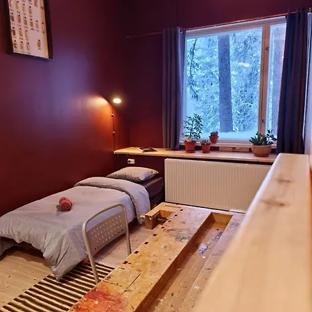 Kihlangin Koulu Guest House Vendégház *