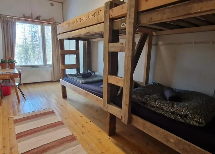 Lapland Old School בית הארחה