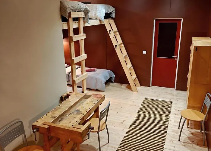 Lapland Old School בית הארחה